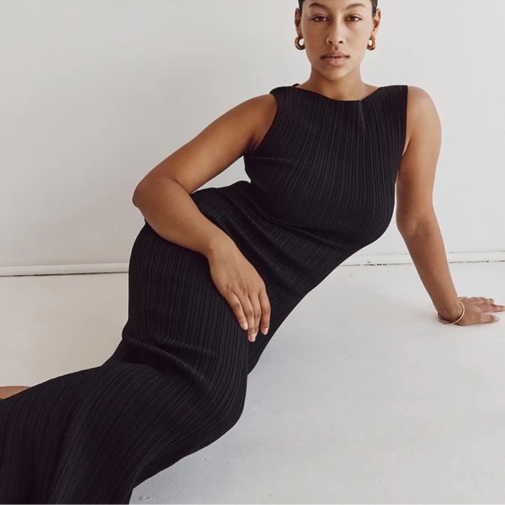 DISSH SIENNA BLACK KNIT MIDI DRESS sz Medium-NWT